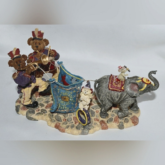 BOYDS BEARS - Boomer and Toot with Fifi, Squirt and Topper...Let the show Begin. - Picture 1 of 7